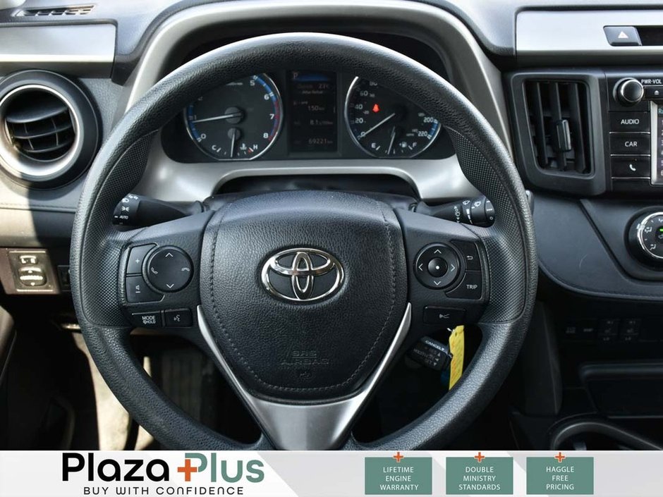 2018 Toyota RAV4 LE ONE OWNER LOW KM! | GREAT CONDITION | HEATED SEATS