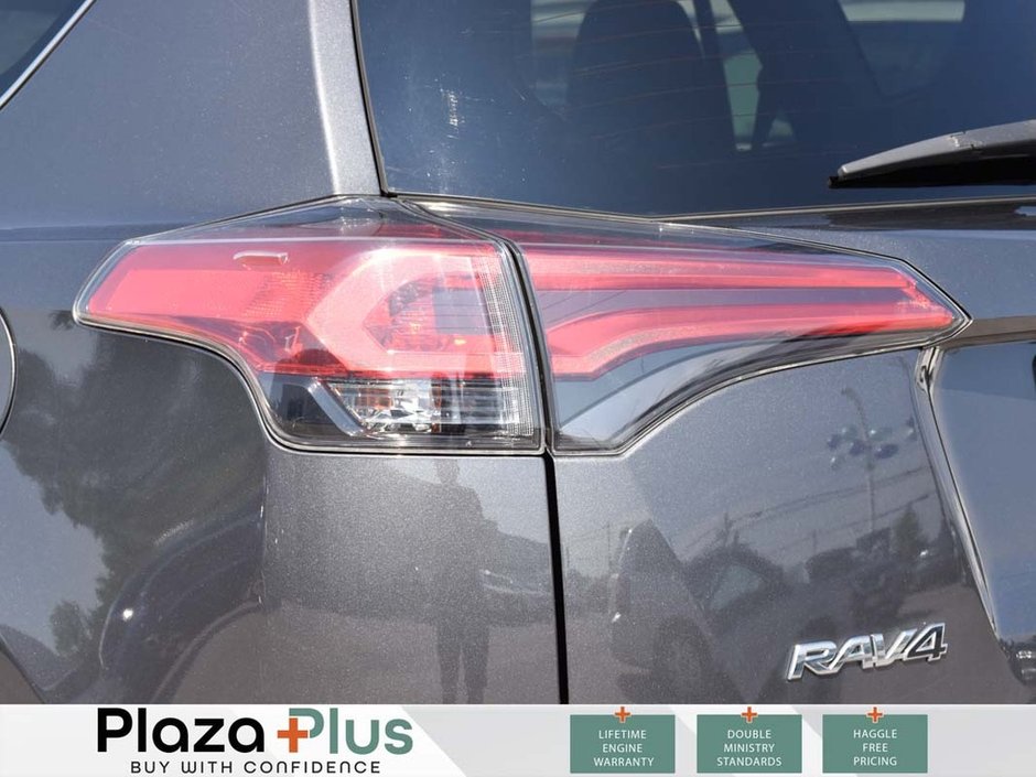 2018 Toyota RAV4 LE ONE OWNER LOW KM! | GREAT CONDITION | HEATED SEATS