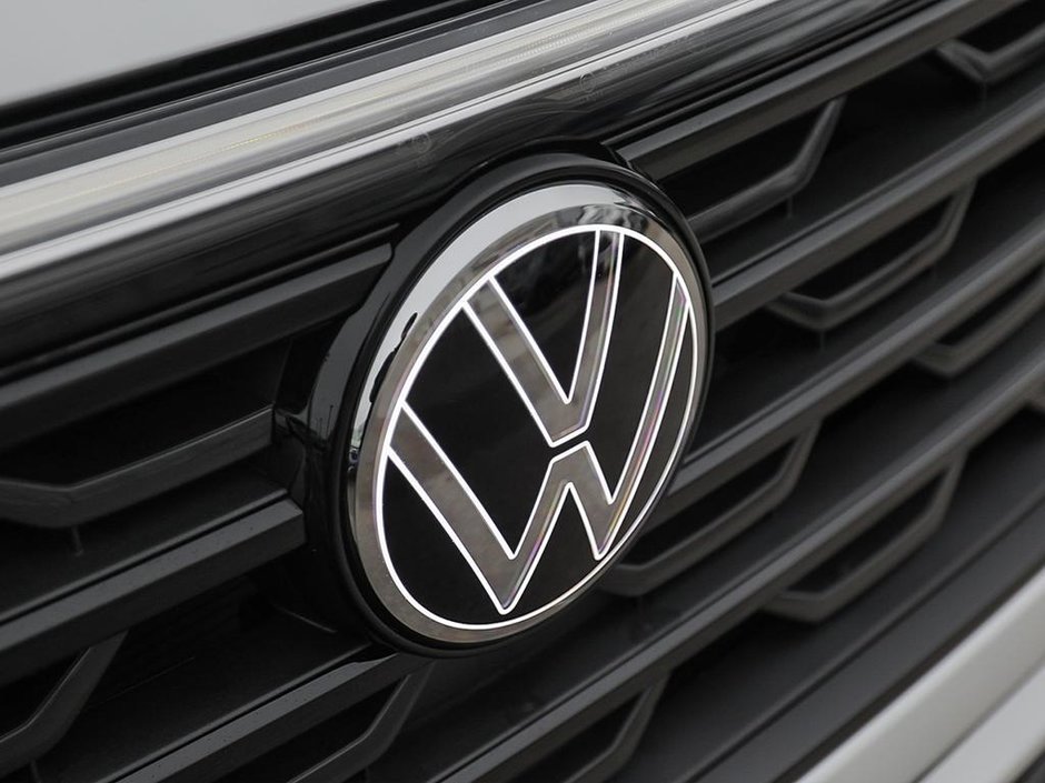 2025 Volkswagen Atlas Cross Sport Comfortline R-Line Black Edition-7