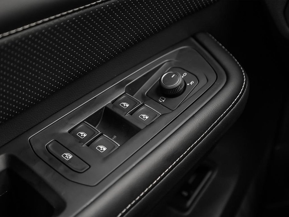 2026 Volkswagen Atlas Cross Sport Execline-15