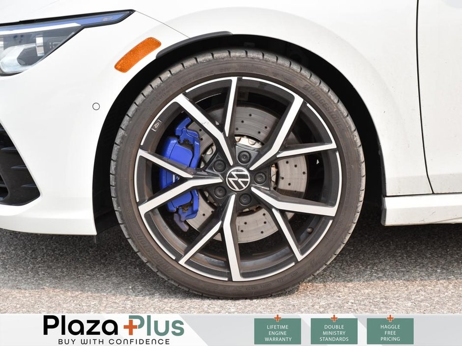 2024 Volkswagen Golf R BASE CPO | MANUAL! | LOW KM | 4MOTION AWD | SUNROOF | HEATED + VENTILATED SEATS