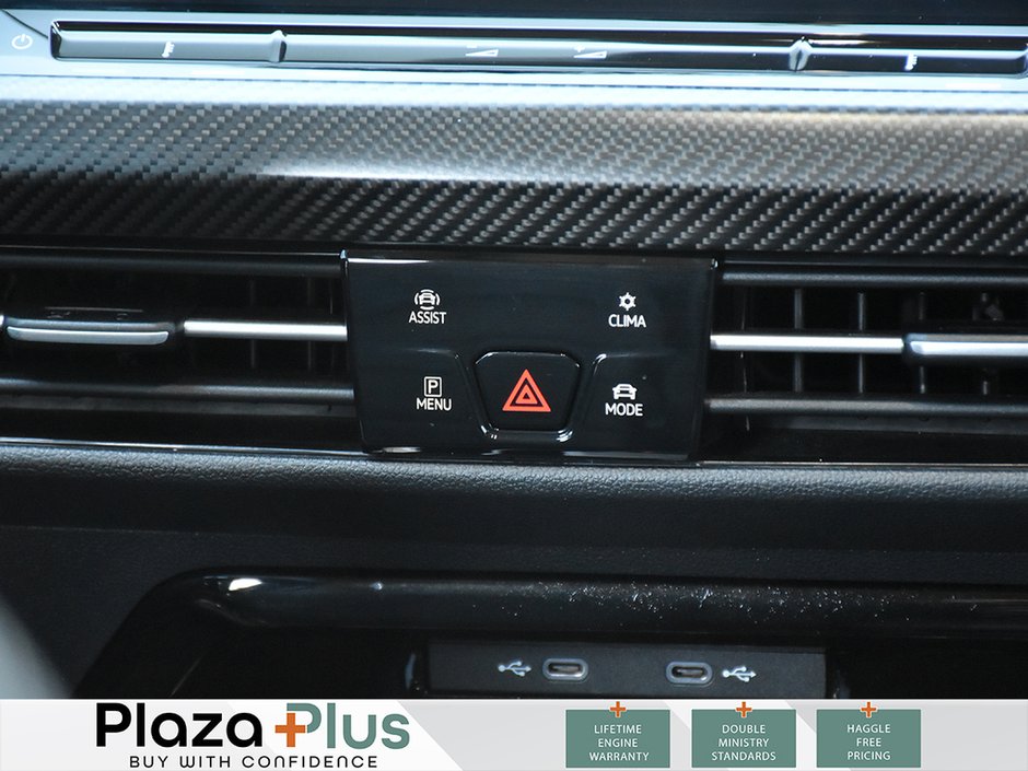 2024 Volkswagen Golf R R 2.0 TSI 7AT-16