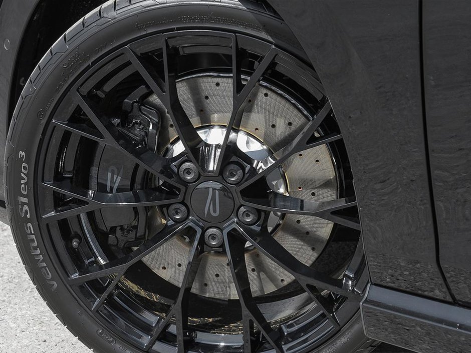 2025 Volkswagen Golf R Black Edition-7