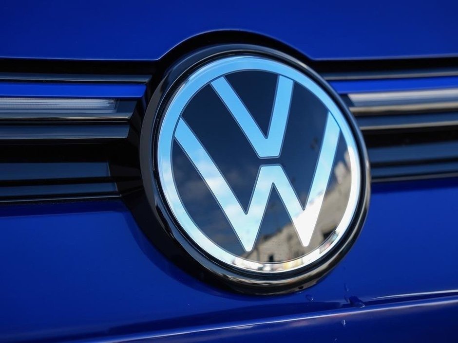 2026 Volkswagen Golf R R 4MOTION-12