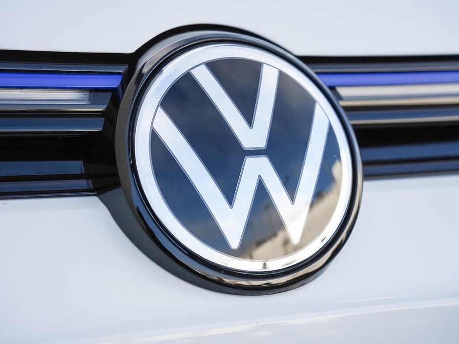 2026 Volkswagen Golf R R 4MOTION-8