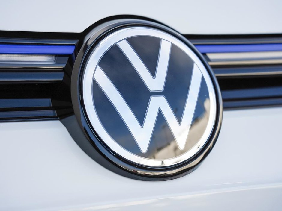 2026 Volkswagen Golf R R 4MOTION-8