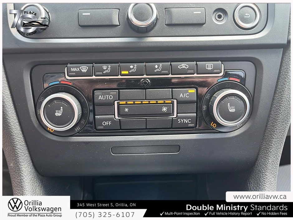 2014 Volkswagen Golf Wagon Comfortline Steering Audio Controls | Leatherette Seats