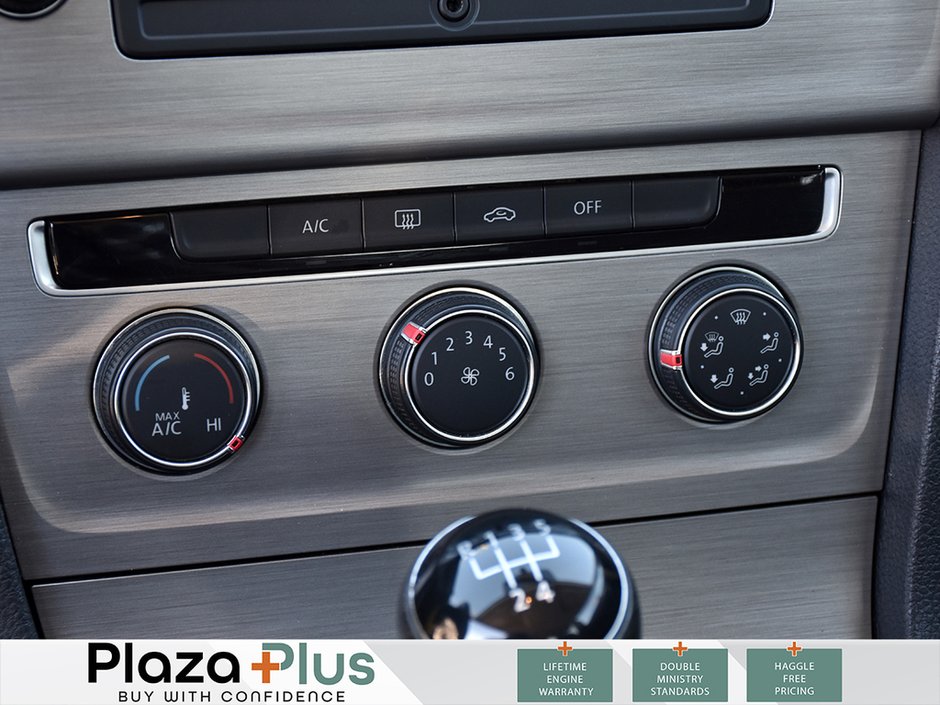 2017 Volkswagen Golf Trendline-16