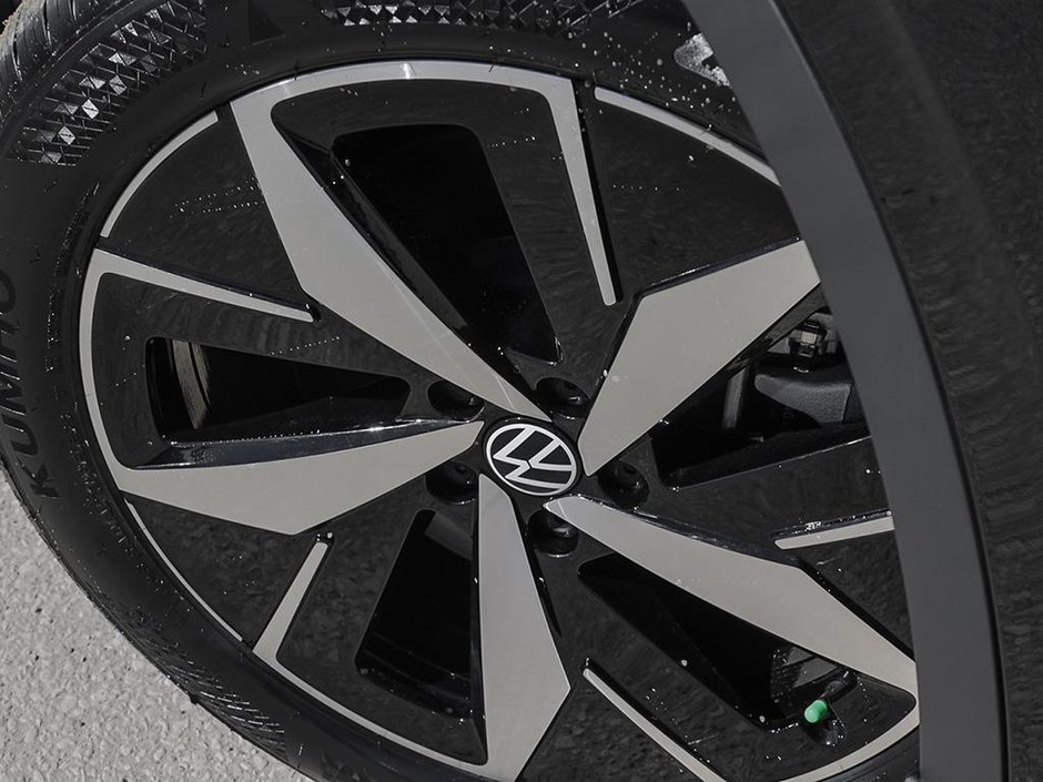 2025 Volkswagen ID.4 Pro S-7