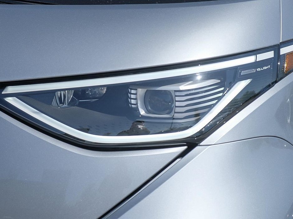 2025 Volkswagen ID. Buzz 1st Edition 4MOTION-8