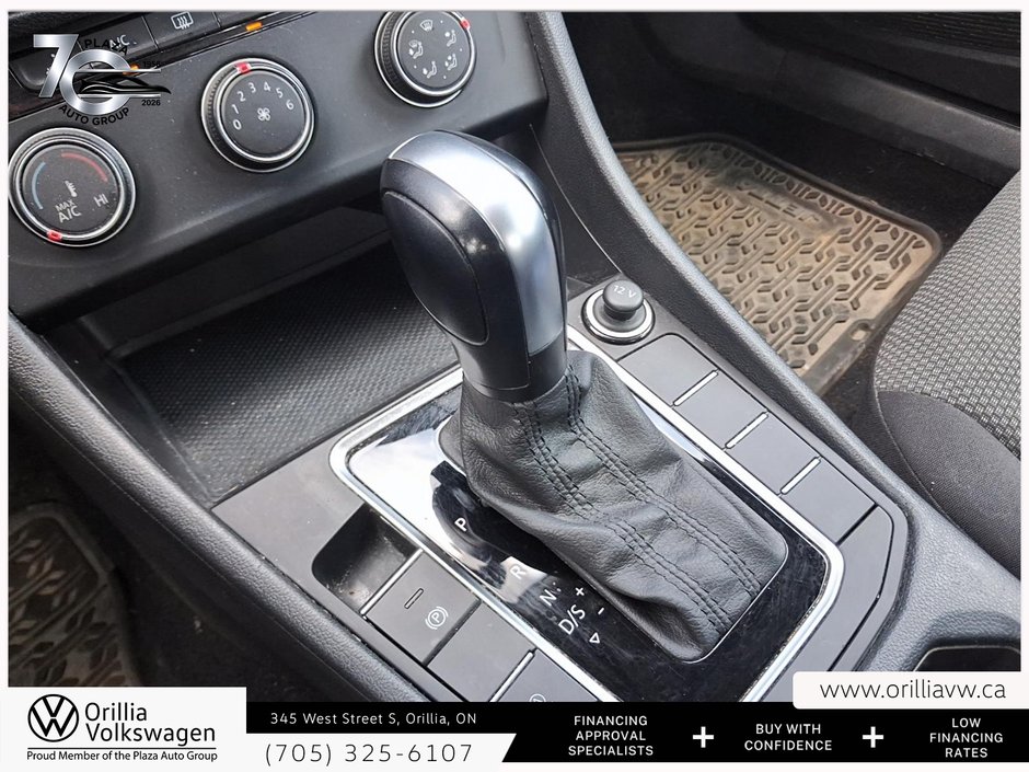 2019 Volkswagen Jetta Comfortline heated front seats | Apple CarPlay and Android Auto