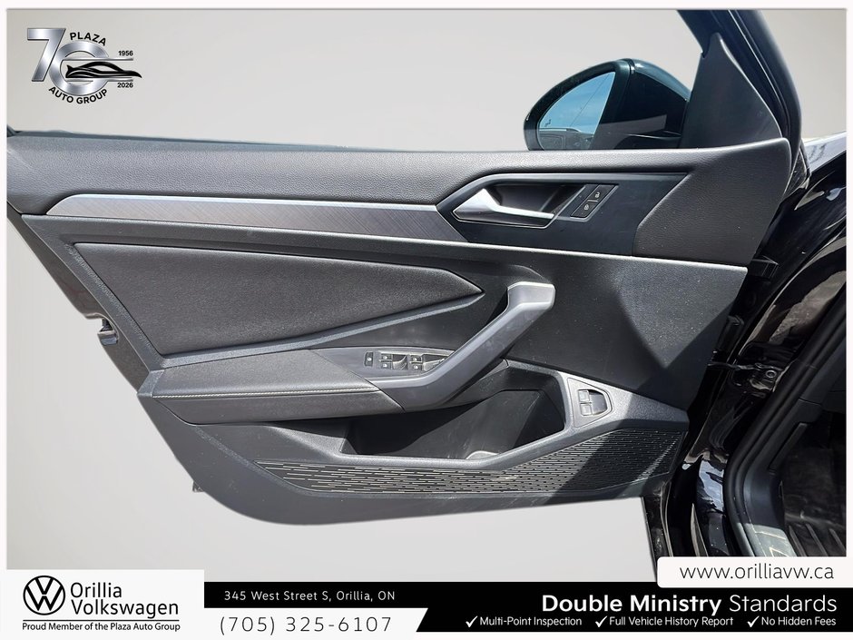 2024 Volkswagen Jetta Comfortline Tinted windows | Clear Hood Protection
