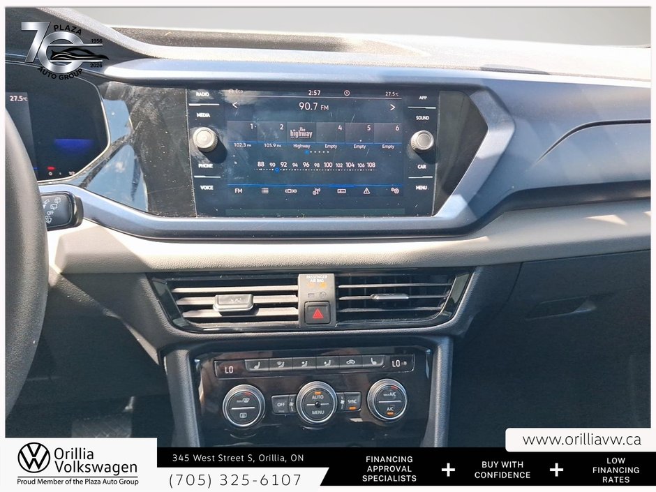 2022 Volkswagen Taos Comfortline Push-Button Start | Wireless phone charging