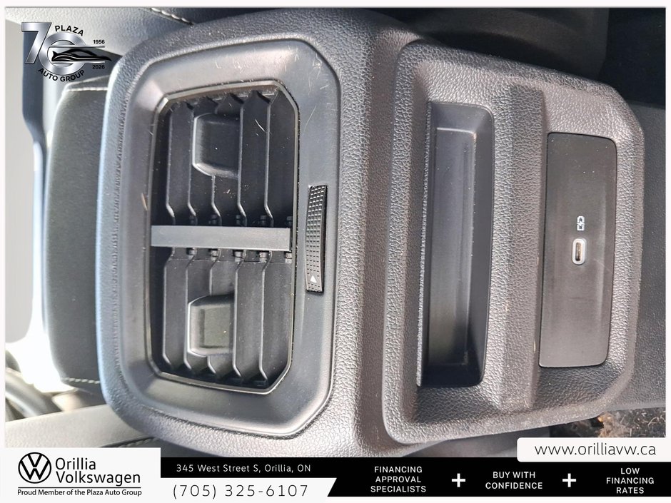 2022 Volkswagen Taos Comfortline Push-Button Start | Wireless phone charging