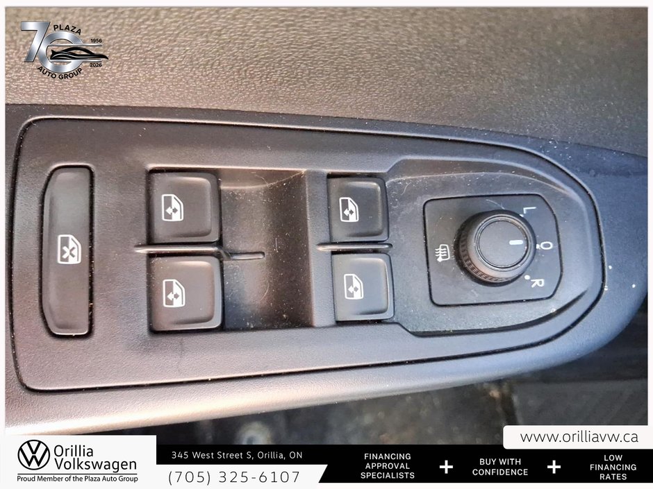2022 Volkswagen Taos Comfortline Push-Button Start | Wireless phone charging