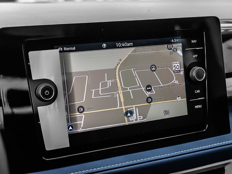 2025 Volkswagen Taos Highline-16