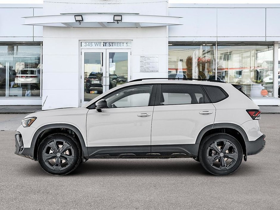 2025 Volkswagen Taos Comfortline Black Edition No Options / Pure Whilte