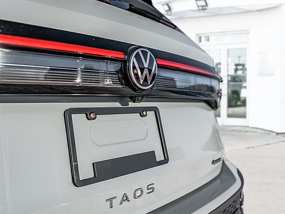 2025 Volkswagen Taos Comfortline-8