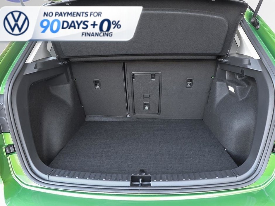 2026 Volkswagen Taos Comfortline Black Edition 4MOTION-9