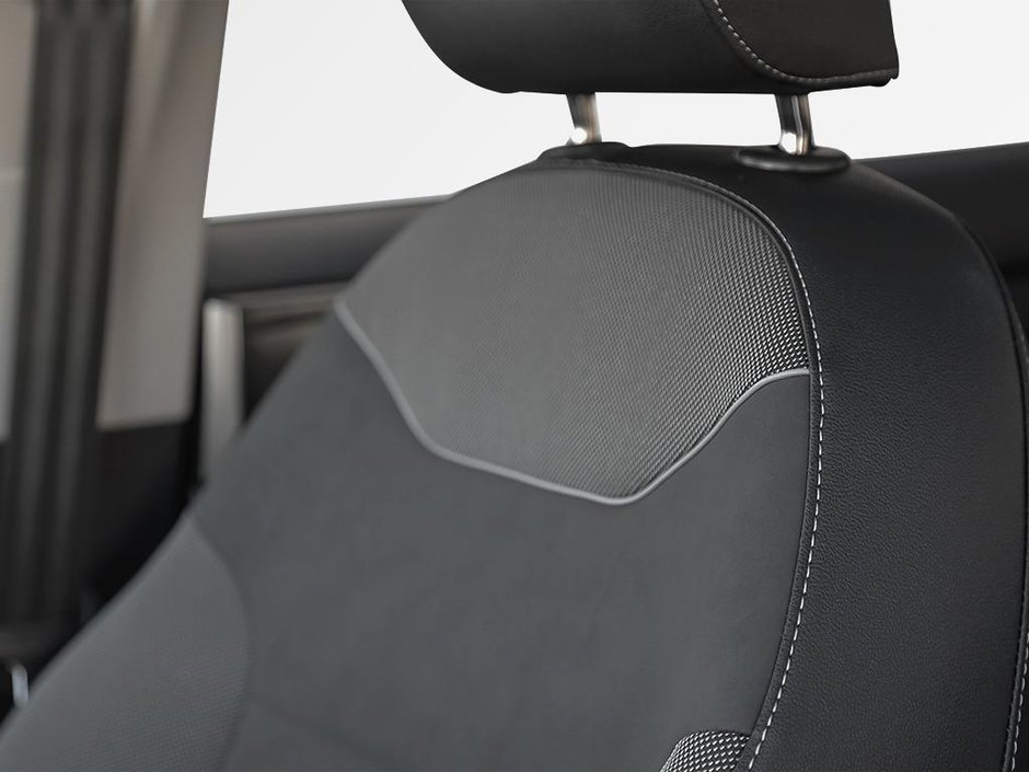 2026 Volkswagen Taos Comfortline Black Edition 4MOTION-17