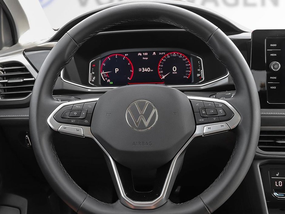 2026 Volkswagen Taos Comfortline Black Edition 4MOTION-12