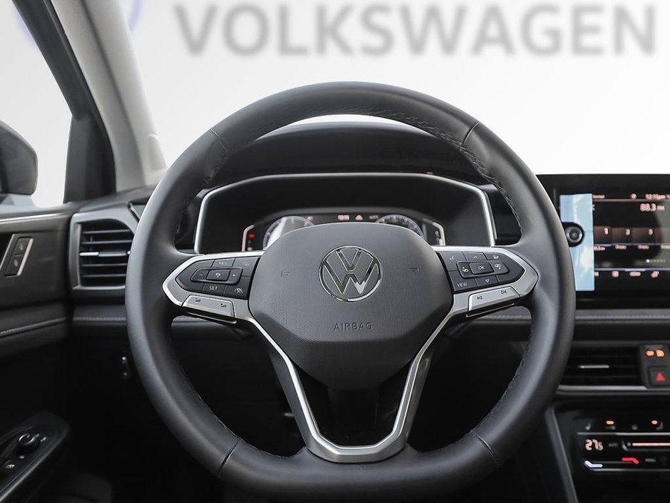 2026 Volkswagen Taos Comfortline Black Edition 4MOTION-9