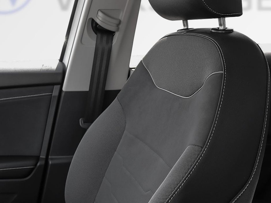 2026 Volkswagen Taos Comfortline Black Edition 4MOTION-19