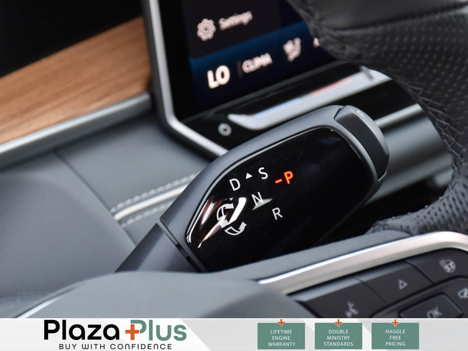 2025 Volkswagen Tiguan Highline R-Line-18