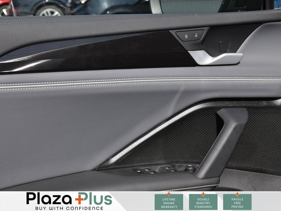 2025 Volkswagen Tiguan Highline R-Line-11
