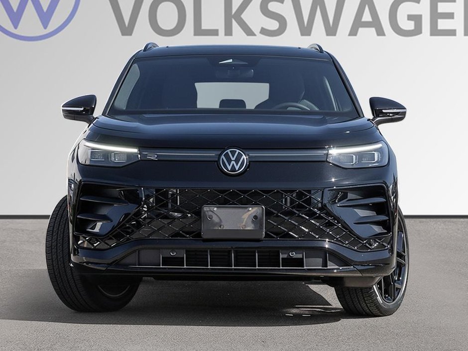 2026 Volkswagen Tiguan Comfortline R-Line Black Edition 4MOTION-2