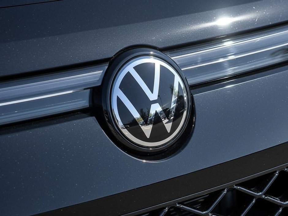 2026 Volkswagen Tiguan Comfortline R-Line Black Edition 4MOTION-7