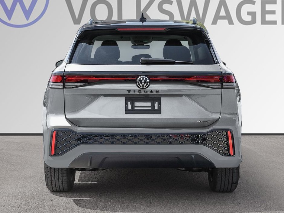 2026 Volkswagen Tiguan Comfortline R-Line Black Edition 4MOTION-4