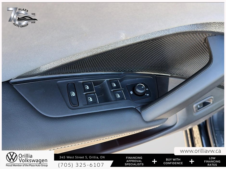 2026 Volkswagen Tiguan Comfortline R-Line Black Edition Panoramic Roof | 4MOTION AWD | R-Line Black
