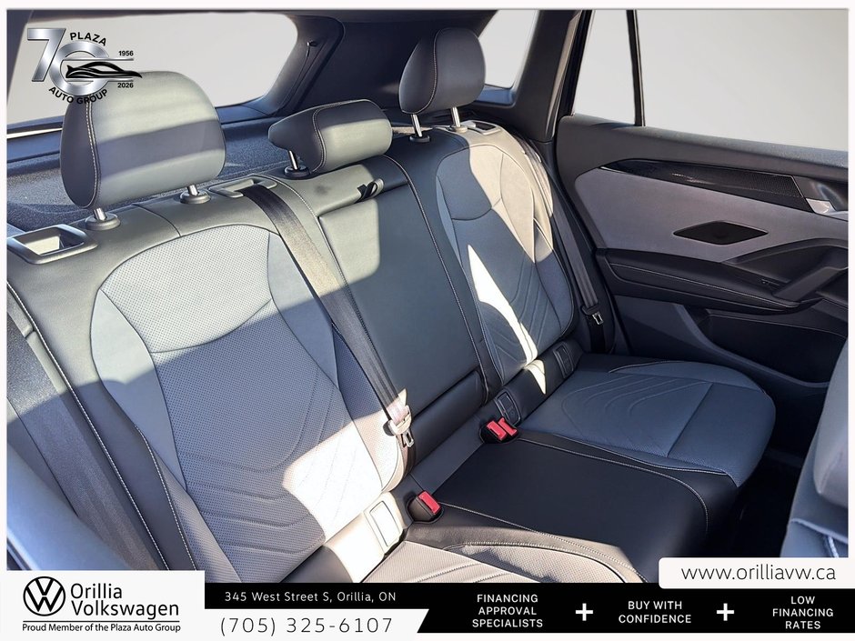 2026 Volkswagen Tiguan Comfortline R-Line Black Edition Panoramic Roof | 4MOTION AWD | R-Line Black
