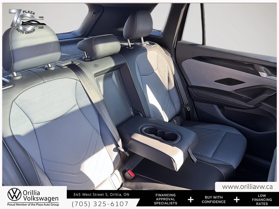 2026 Volkswagen Tiguan Comfortline R-Line Black Edition Panoramic Roof | 4MOTION AWD | R-Line Black