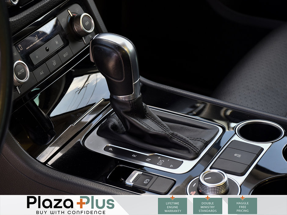 2016 Volkswagen Touareg Comfortline AS IS