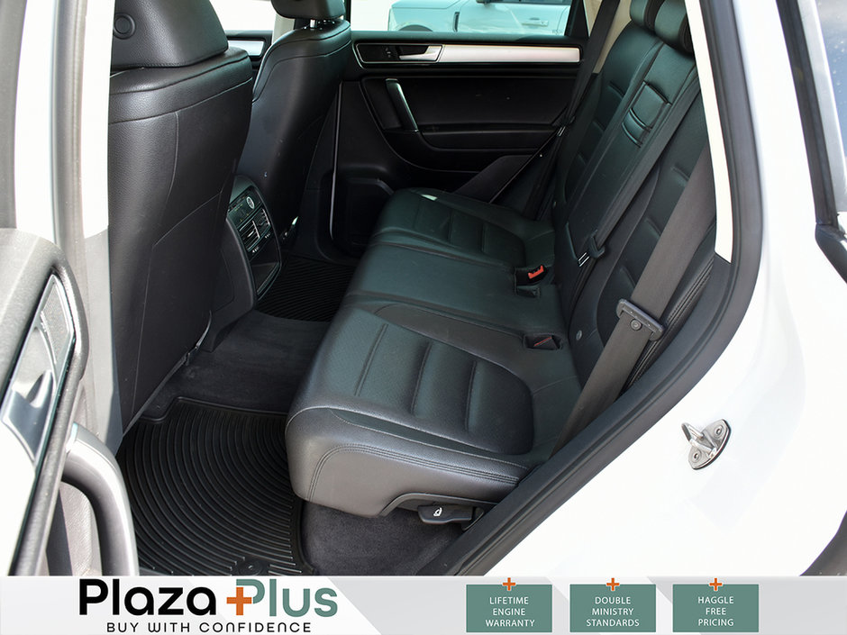 2016 Volkswagen Touareg Comfortline AS IS