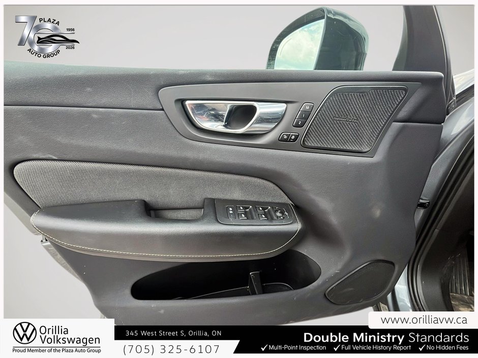 2021 Volvo XC60 R-Design IIHS Top Safety Pick+ | Apple CarPlay