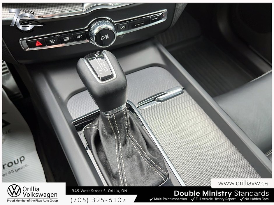 2021 Volvo XC60 R-Design IIHS Top Safety Pick+ | Apple CarPlay