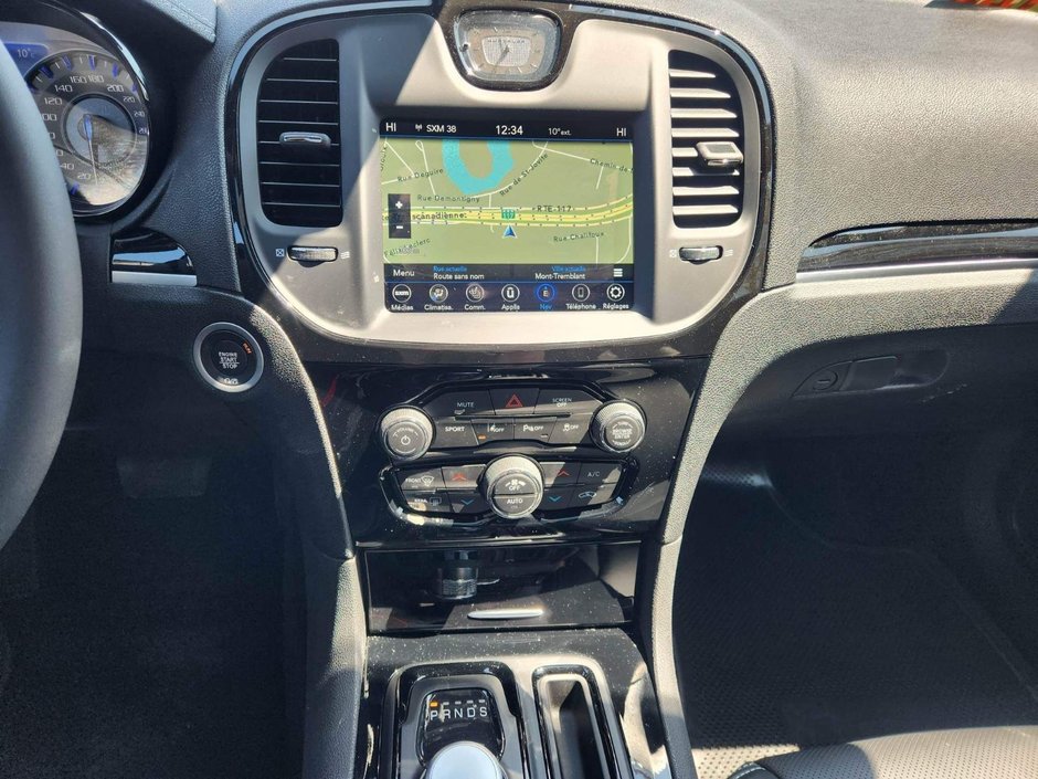 2023 Chrysler 300 S RWD-8