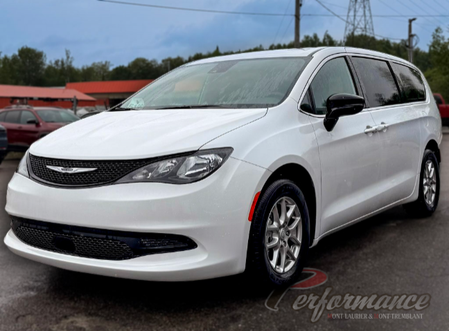 Chrysler Pacifica SELECT 2026 à Mont-Tremblant, Québec