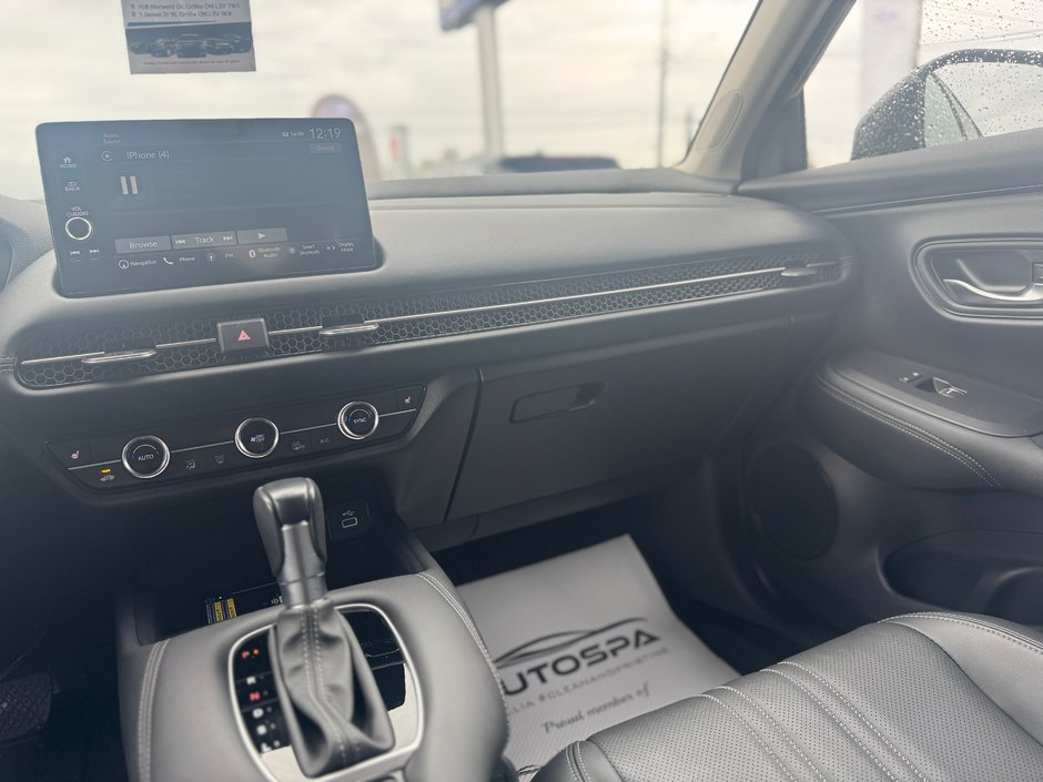 2024 Honda HR-V EX-L Navi | ONLY 14500KMS | REMOTE START | DUAL-ZONE CLIMATE CONTROL | ADAPTIVE CRUISE |