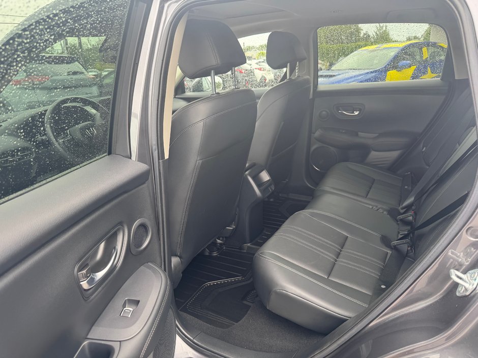 2024 Honda HR-V EX-L Navi | ONLY 14500KMS | REMOTE START | DUAL-ZONE CLIMATE CONTROL | ADAPTIVE CRUISE |