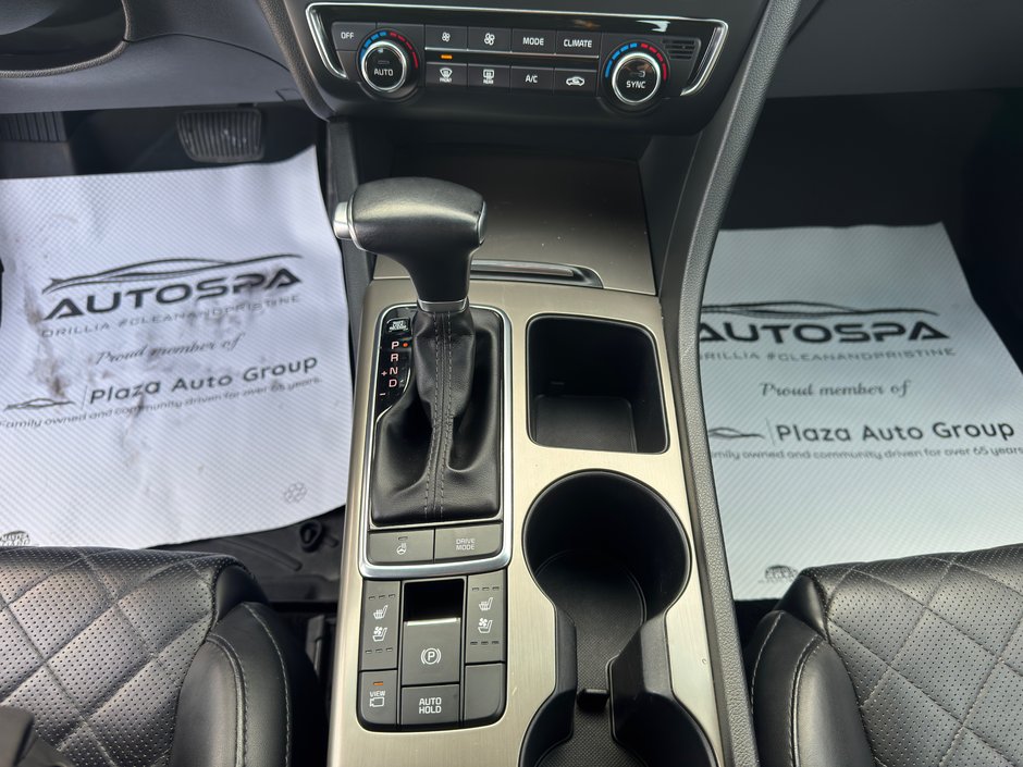 2018 Kia OPTIMA SXL TURBO | TWO SETS OF TIRES ON ALLOYS | APPLE CARPLAY & ANDROID AUTO | ADAPTIVE CRUISE |