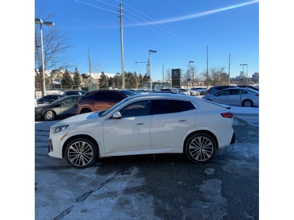 2024 BMW X2 xDrive28i