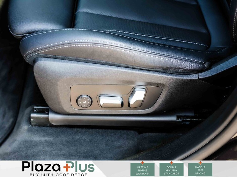 2022 BMW X3 XDrive30i Certified | Premium Package Essential | Panoroof | Navi