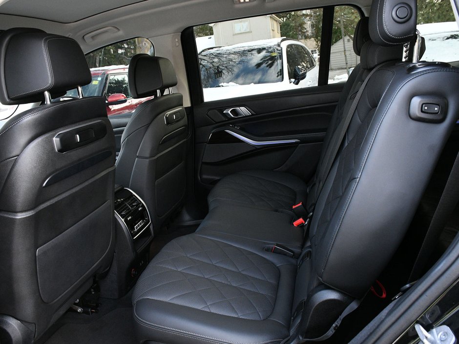 2024 BMW X7 xDrive40i Certified | NAVI | 3rd Row | Pano Roof | Blind Spot Monitor