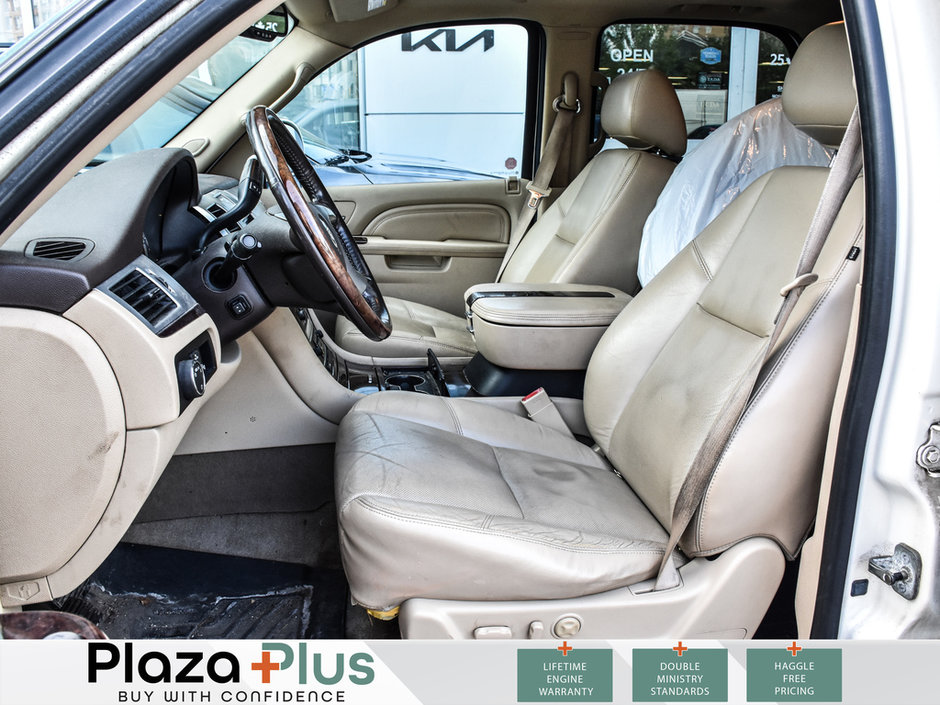 2010 Cadillac Escalade BASE-10