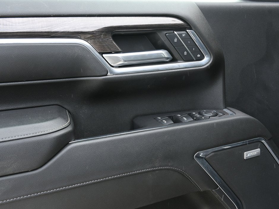 2024 Chevrolet Silverado 2500HD LTZ Built in Canada | Certified | NAVI | Low Mileage | Clean Carfax | Backup Camera | Heated Seats