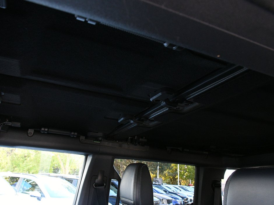 2023 Ford Bronco Base Certified | WildTrak | Backup Camera | Bluetooth | Tow Hooks